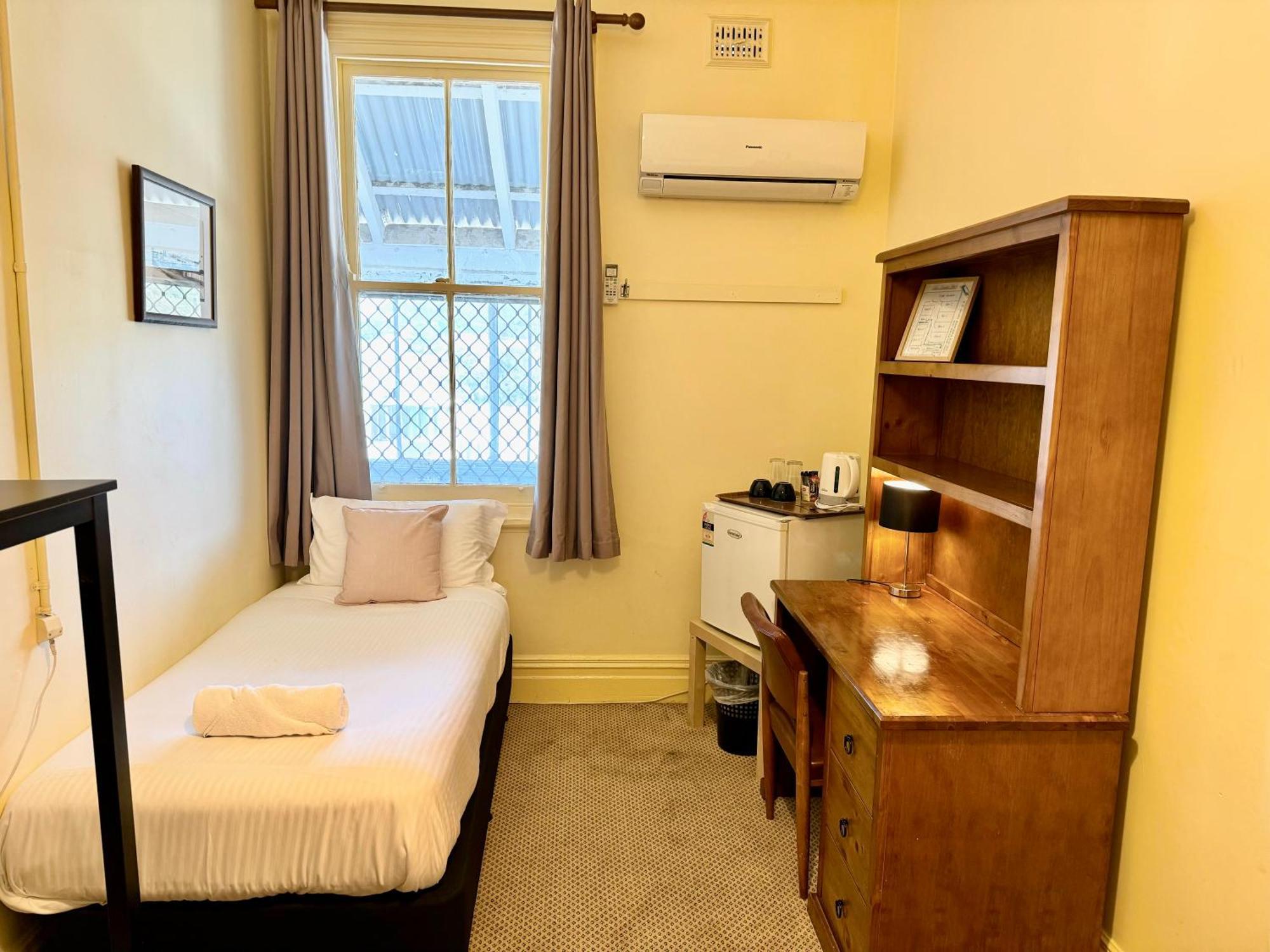 The Commercial Hotel Wallerawang 部屋 写真